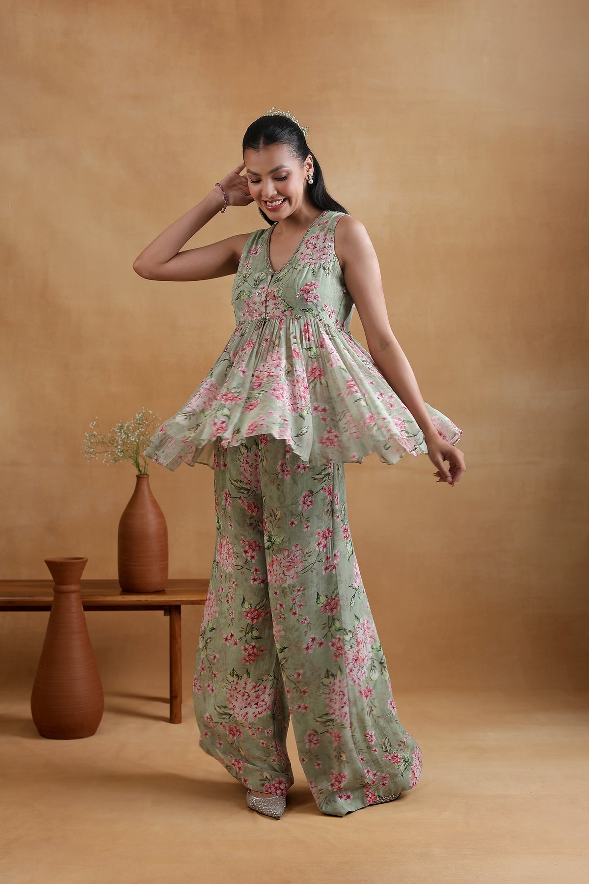 PLAYFUL TWIRLS